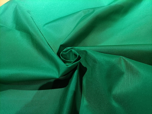 재킷 사용을 위한 125gsm 폴리 타스론 구성을 코팅하는 75d*300d Pu